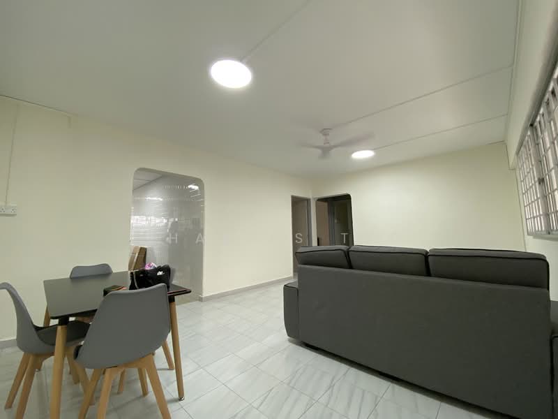 227 Bukit Batok Central, 227 Bukit Batok Central, 3 Bedrooms, 1,001 sqft, HDB Flat For Rent, by Charles Teo, 500095382 - Living Room - PropertyGuru.com.sg