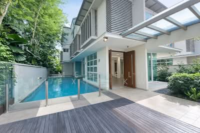 For Rent - 37 Cotswold Close - Multi-generation home near International School