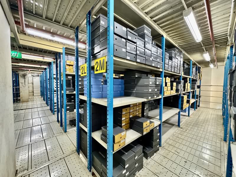 C.H.E.A.P! 3-Storey Fitted Industrial (B1) Space For Rent!, , 12,685 sqft, Light Industrial (B1) For Rent, by Esther Cai, 500095410 - Interior - CommercialGuru.com.sg