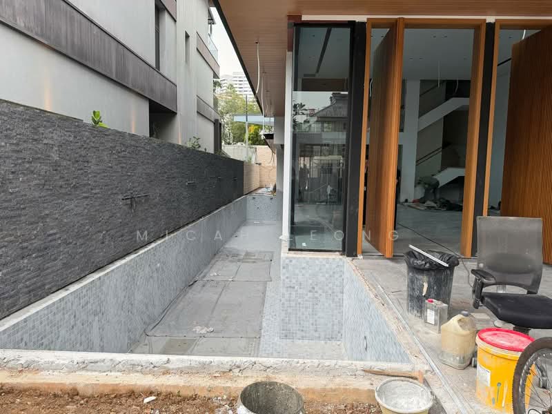 ✨LANDED ELITE✨ @ Holland Grove Drive Semi-Detached House For Sale at S$ 14,880,000 | PropertyGuru Singapore - Exterior