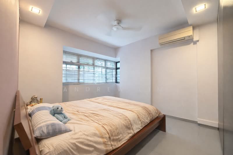 462 Clementi Avenue 3 HDB Flat For Sale at S$ 900,000 | PropertyGuru Singapore - Bedroom
