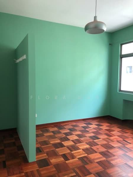 Buona Vista Gardens Condominium For Sale at S$ 2,120,000 | PropertyGuru Singapore - Master BR