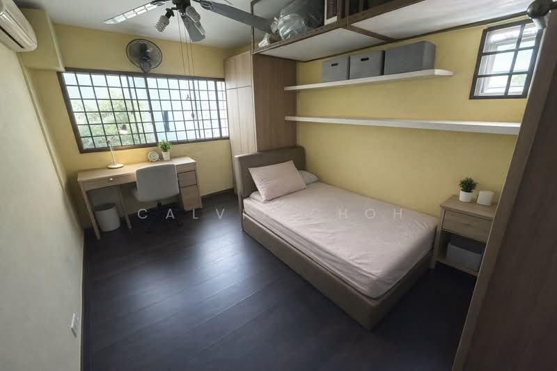 824 Jurong West Street 81 HDB Flat For Sale at S$ 638,000 | PropertyGuru Singapore - Bedroom