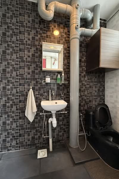 824 Jurong West Street 81 HDB Flat For Sale at S$ 638,000 | PropertyGuru Singapore - Bathroom