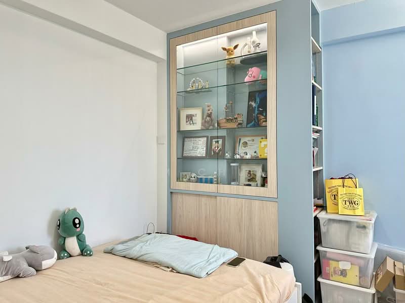Aquarius By The Park Condominium For Sale at S$ 1,818,000 | PropertyGuru Singapore - Bedroom