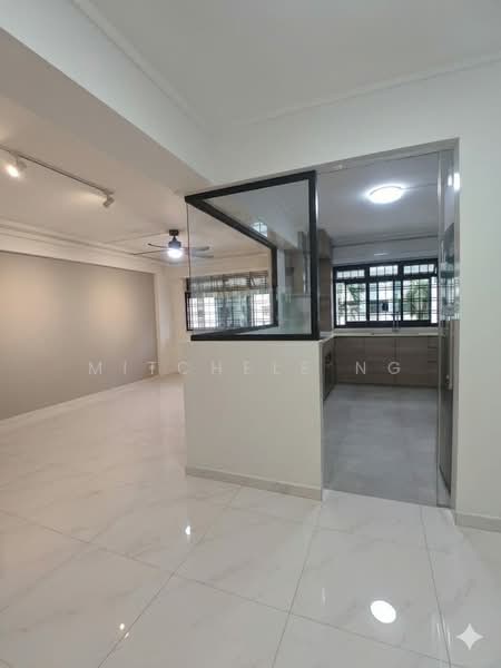 353 Kang Ching Road HDB Flat For Sale at S$ 650,000 | PropertyGuru Singapore - Living Room