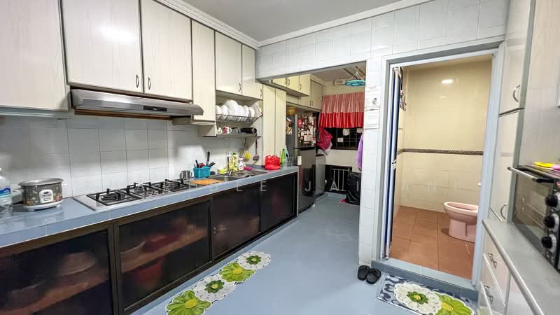 507 Jelapang Road HDB Flat For Sale at S$ 520,000 | PropertyGuru Singapore - Kitchen