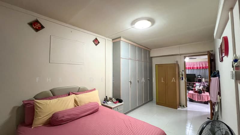 507 Jelapang Road HDB Flat For Sale at S$ 520,000 | PropertyGuru Singapore - Bedroom