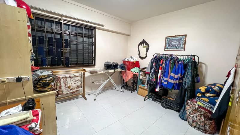 507 Jelapang Road HDB Flat For Sale at S$ 520,000 | PropertyGuru Singapore - Bedroom