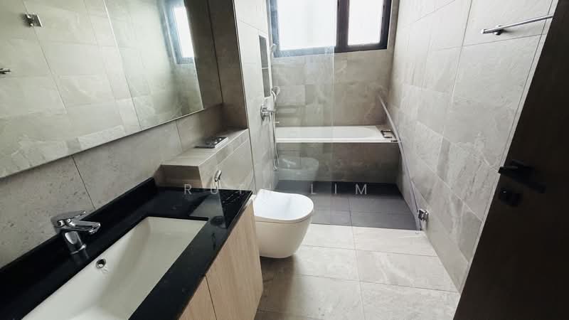 lorong marican Semi-Detached House For Sale at S$ 6,300,000 | PropertyGuru Singapore - Bathroom