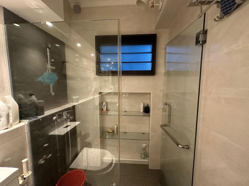 176 Lompang Road, 176 Lompang Road, 3 Bedrooms, 1,302 sqft, HDB Flat For Rent, by Snow Cheng, 500095504 - Bathroom - PropertyGuru.com.sg