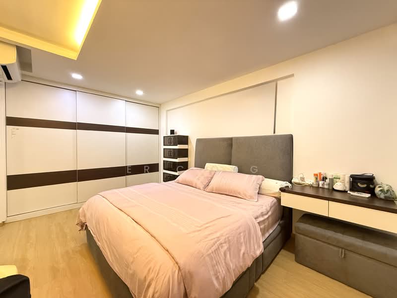 336C Yishun Street 31 HDB Flat For Sale at S$ 688,000 | PropertyGuru Singapore - Bedroom