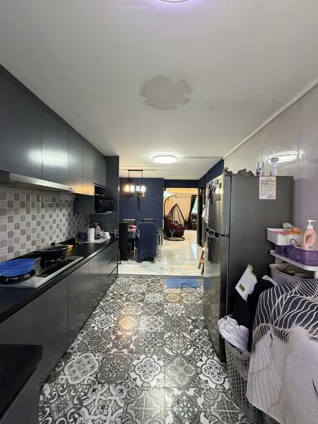 103 Serangoon North Avenue 1 HDB Flat For Sale at S$ 595,000 | PropertyGuru Singapore - Kitchen