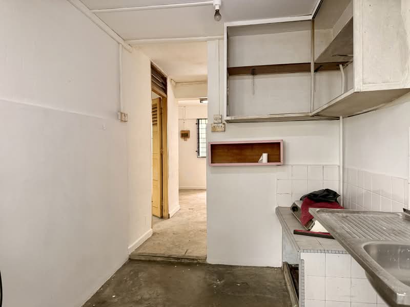 45 Telok Blangah Drive HDB Flat For Sale at S$ 340,000 | PropertyGuru Singapore - Kitchen