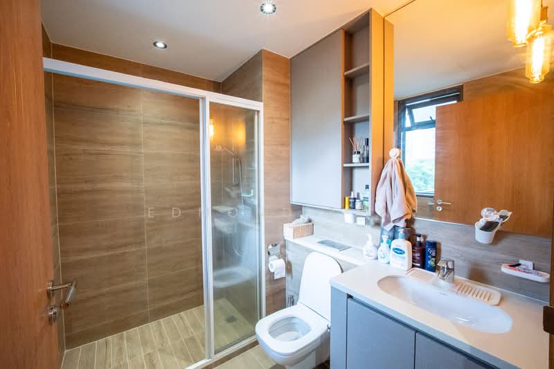 Rivercove Residences EC Condominium For Sale at S$ 1,800,000 | PropertyGuru Singapore - Bathroom