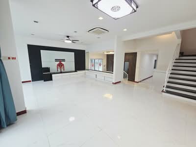 For Rent - Faber Huge Semi D