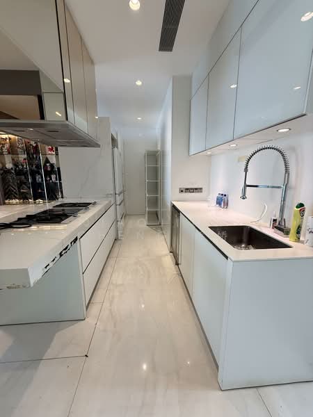 Goodwood Residence Condominium For Sale at S$ 7,500,000 | PropertyGuru Singapore - Kitchen