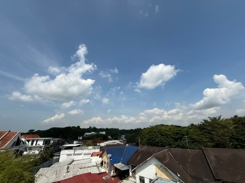 ⭐️⭐️LANDED7772@ Affordable FH Semi-d Sembawang Hills Estate, Within 1km to St Nicholas Sch DM 9321 7772 to view, 8 Bedrooms, 5,000 sqft, Semi-Detached House For Sale, by Daniel Haw, 500095542 - PropertyGuru.com.sg