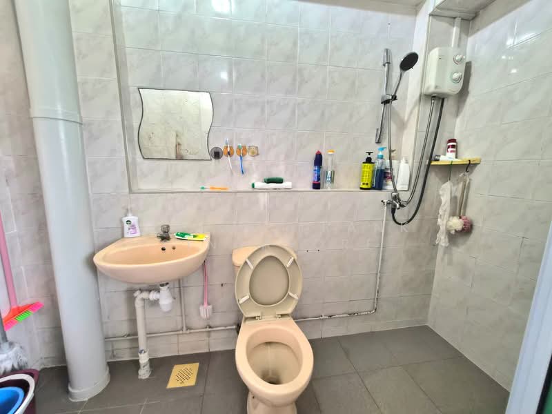 776 Woodlands Crescent, 776 Woodlands Crescent, Room Rental, 105 sqft, HDB Flat For Rent, by NICOLE LEE, 500095548 - Bathroom - PropertyGuru.com.sg