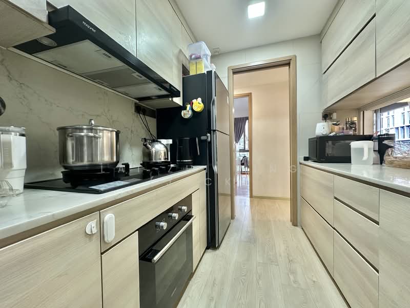 Parc Vera, 8 Hougang Street 32, 3 Bedrooms, 1,141 sqft, Condominium For Rent, by Lai Zhi Ping (Jack), 500095551 - Kitchen - PropertyGuru.com.sg