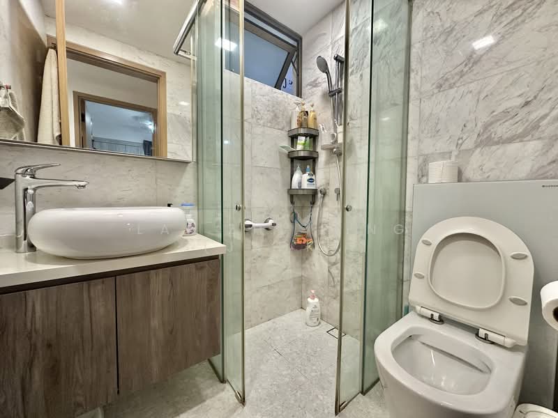 Parc Vera, 8 Hougang Street 32, 3 Bedrooms, 1,141 sqft, Condominium For Rent, by Lai Zhi Ping (Jack), 500095551 - Bathroom - PropertyGuru.com.sg