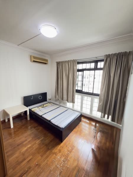 471 Sembawang Drive HDB Flat For Sale at S$ 740,000 | PropertyGuru Singapore - Bedroom