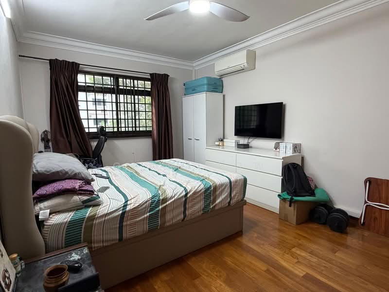 368 Tampines Street 34 HDB Flat For Sale at S$ 750,000 | PropertyGuru Singapore - Bedroom