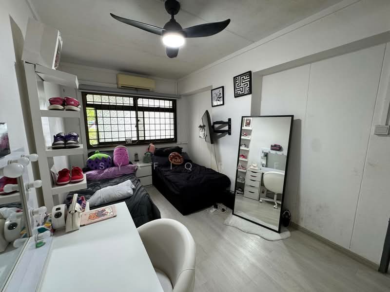 786D Woodlands Drive 60 HDB Flat For Sale at S$ 630,000 | PropertyGuru Singapore - Bedroom