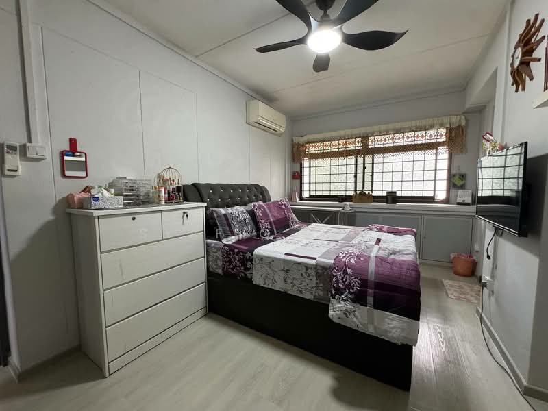 786D Woodlands Drive 60 HDB Flat For Sale at S$ 630,000 | PropertyGuru Singapore - Bedroom