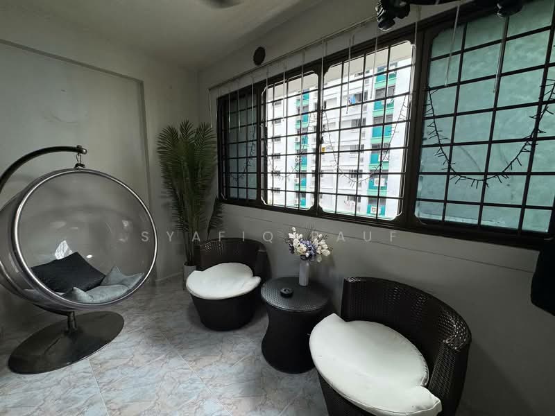 786D Woodlands Drive 60 HDB Flat For Sale at S$ 630,000 | PropertyGuru Singapore - Balcony
