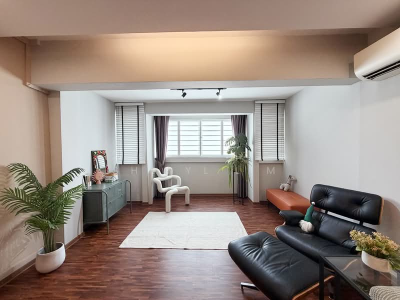 431 Tampines Street 41 HDB Flat For Sale at S$ 915,888 | PropertyGuru Singapore - Living Room