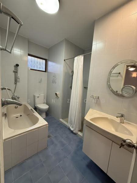 Crowhurst Drive - Huge Land w Garden, Crowhurst Drive, 3 Bedrooms, 2,800 sqft, Semi-Detached House For Rent, by Sean Zhong, 500095581 - PropertyGuru.com.sg