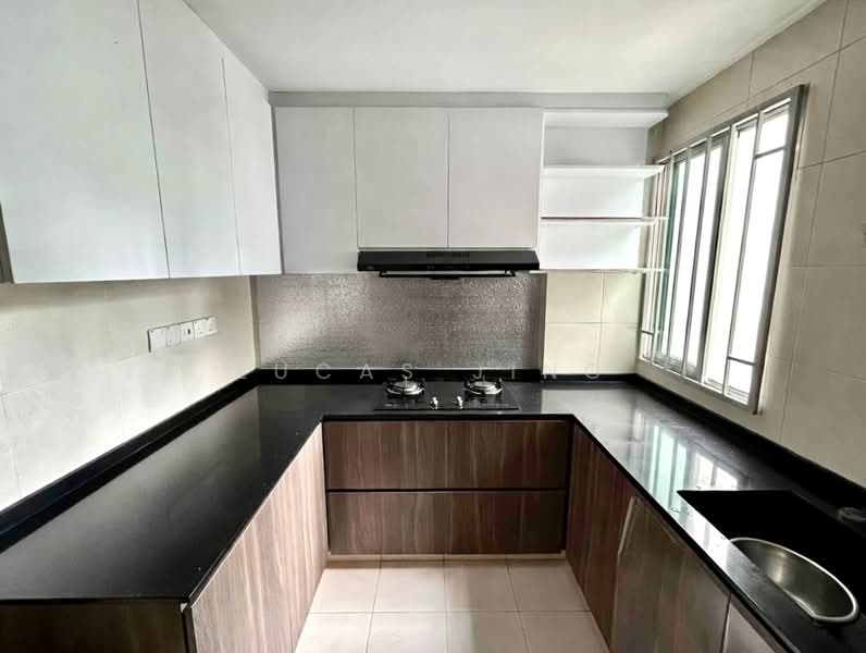 Whitewater, 33 Pasir Ris Street 72, 3 Bedrooms, 1,206 sqft, Executive Condominium For Rent, by Lucas Jing, 500095592 - Kitchen - PropertyGuru.com.sg