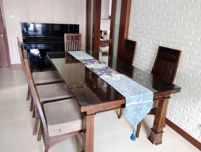 Whitewater, 33 Pasir Ris Street 72, 3 Bedrooms, 1,206 sqft, Executive Condominium For Rent, by Lucas Jing, 500095592 - Dining Room - PropertyGuru.com.sg