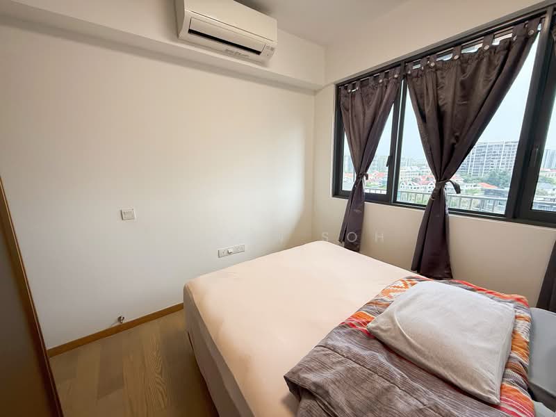 The Florence Residences Condominium For Sale at S$ 1,048,000 | PropertyGuru Singapore - Bedroom