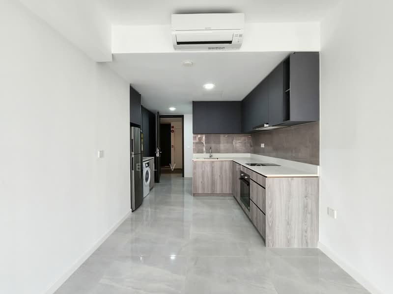 Riverfront Residences Condominium For Sale at S$ 1,288,000 | PropertyGuru Singapore - Kitchen