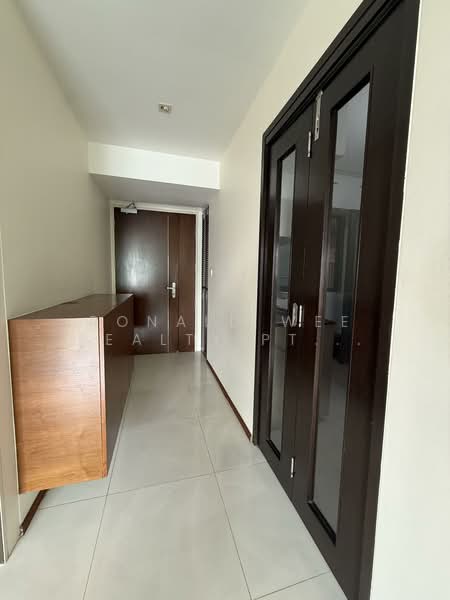 1 Cantonment Road HDB Flat For Sale at S$ 1,430,000 | PropertyGuru Singapore - Entrance