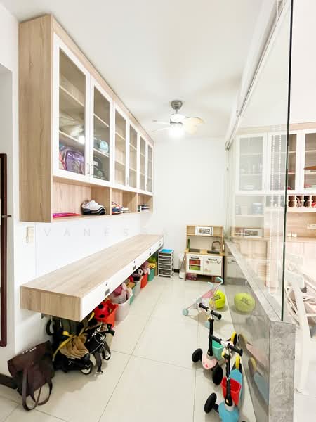 Lake Life Executive Condominium For Sale at S$ 1,750,000 | PropertyGuru Singapore - Interior