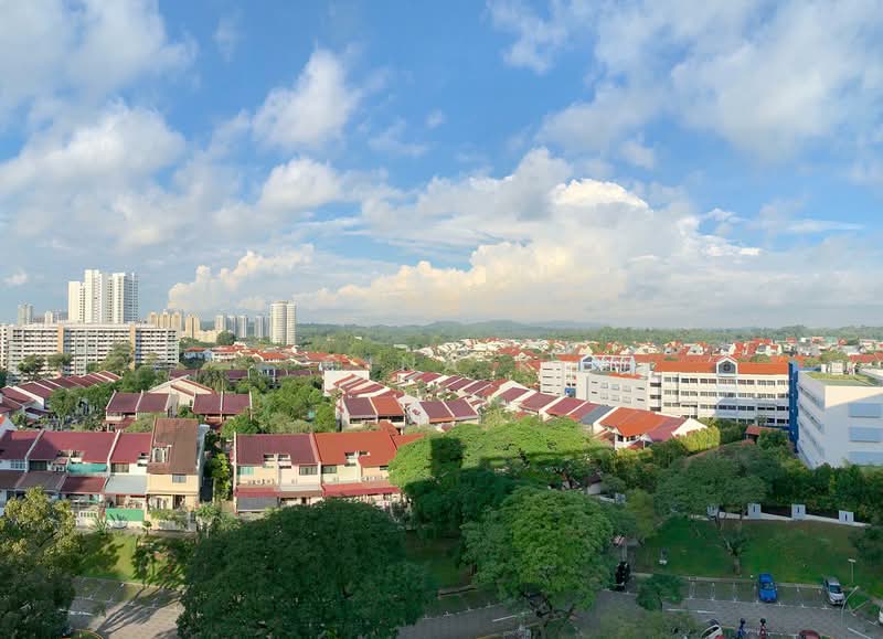 118 Ang Mo Kio Avenue 4, 118 Ang Mo Kio Avenue 4, Room Rental, 200 sqft, HDB Flat For Rent, by Gina K, 500095628 - View from Windows! - PropertyGuru.com.sg