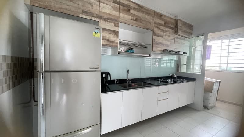 662B Edgedale Plains, 662B Edgedale Plains, 2 Bedrooms, 850 sqft, HDB Flat For Rent, by Teo Teng Teng, 500095631 - Kitchen - PropertyGuru.com.sg