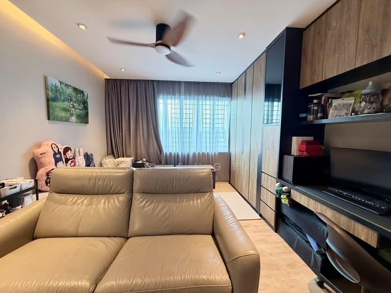 Northoaks Condominium For Sale at S$ 2,200,000 | PropertyGuru Singapore - Living Room
