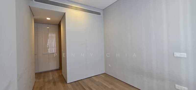 The Laurels @ Cairnhill Road, 38 Cairnhill Road, 2 Bedrooms, 883 sqft, Condominium For Rent, by Penny Chia, 500095639 - Mst Bedroom - PropertyGuru.com.sg