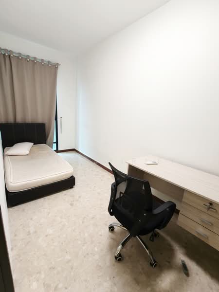 Woodsvale Condominium For Sale at S$ 1,430,000 | PropertyGuru Singapore - Bedroom