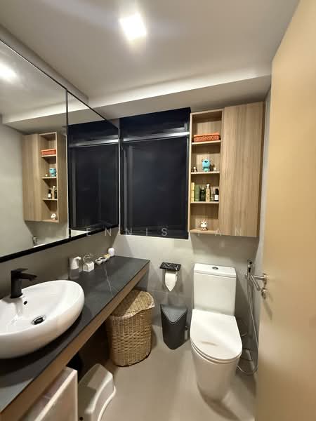 Twin Waterfalls Executive Condominium For Sale at S$ 1,788,888 | PropertyGuru Singapore - Master Bathroom