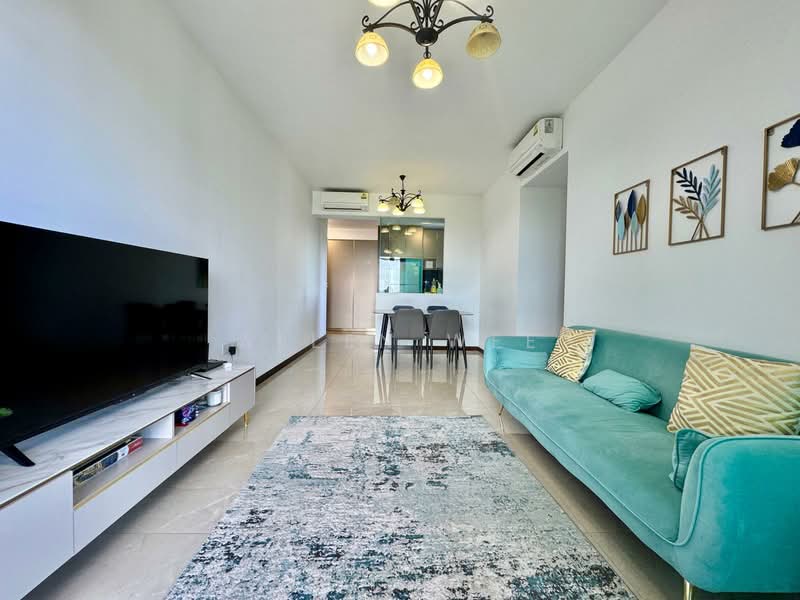 Like brand new High floor 3bedder No extension Low maintenance fee Condominium For Sale at S$ 1,898,000 | PropertyGuru Singapore - Living Room