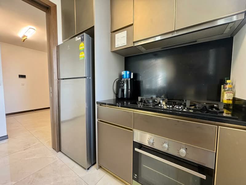 Like brand new High floor 3bedder No extension Low maintenance fee Condominium For Sale at S$ 1,898,000 | PropertyGuru Singapore - Kitchen