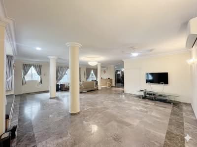 For Sale - Lucky Estate Freehold Semi-D