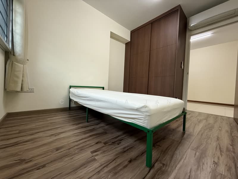 513D Yishun Street 51 HDB Flat For Sale at S$ 730,000 | PropertyGuru Singapore - Bedroom