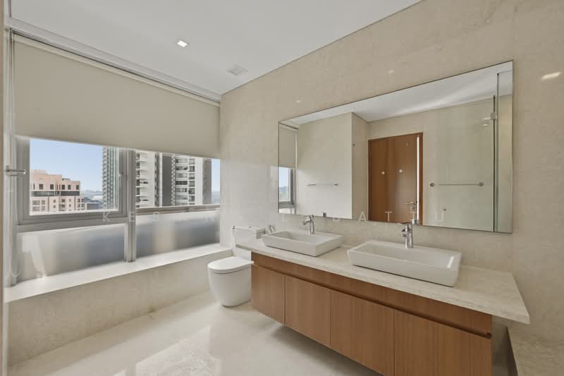 Skyline @ Orchard Boulevard, 23 Angullia Park, 4 Bedrooms, 3,100 sqft, Condominium For Rent, by Kesang Labattu, 500095674 - Master Bathroom - PropertyGuru.com.sg