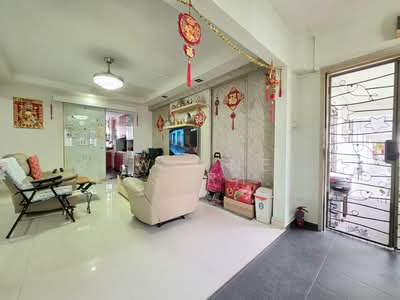 For Sale - 824 Jurong West Street 81